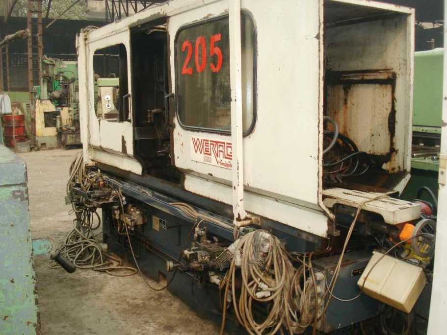 > </div>
<div class=